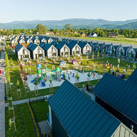 Holiday Park & Resort Cieplice Zdroj Єленя-Ґура Екстер'єр фото